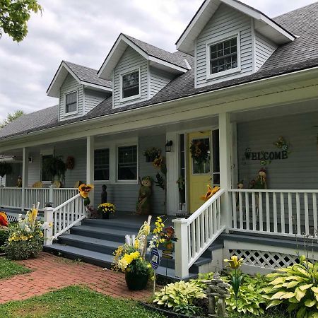 Yellow Door Bed And Breakfast Fort Erie Luaran gambar