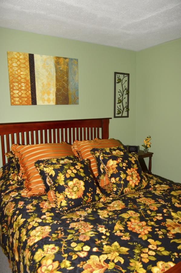 Yellow Door Bed And Breakfast Fort Erie Luaran gambar