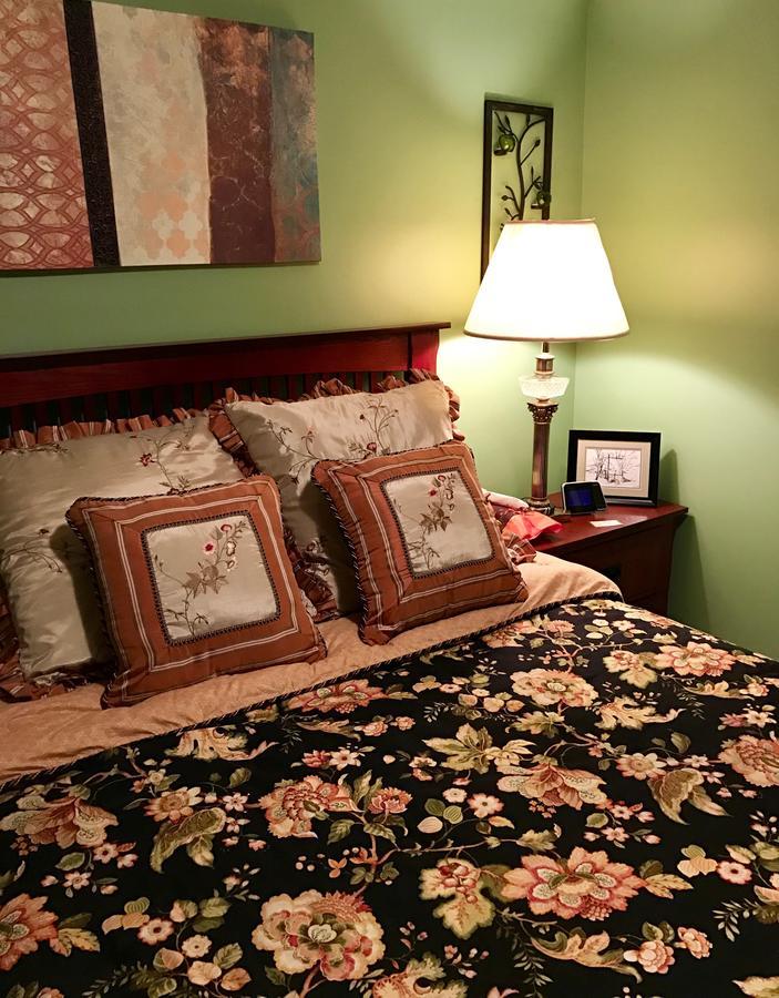 Yellow Door Bed And Breakfast Fort Erie Luaran gambar