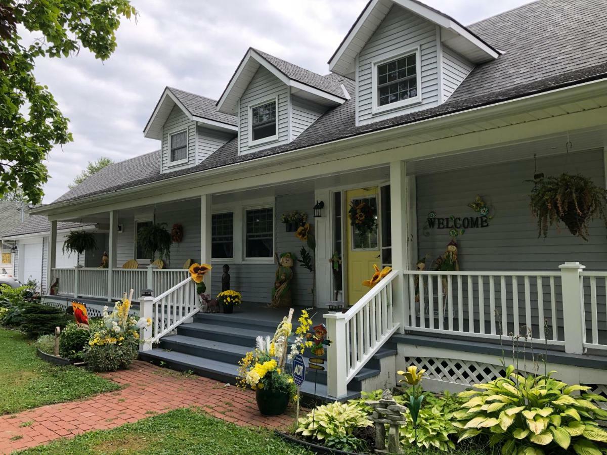 Yellow Door Bed And Breakfast Fort Erie Luaran gambar